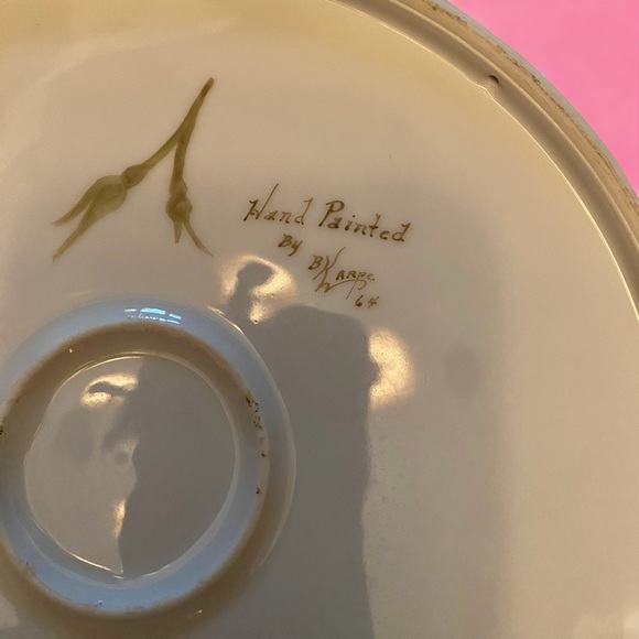 Vintage 1964 hand painted decorative plate no chips or cracks - Picture 5 of 5